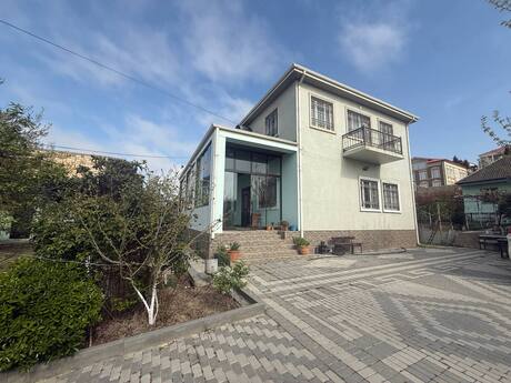 Elan №6076826 - Bakı, Novxanı q., 6 otaqlı, 240 m²