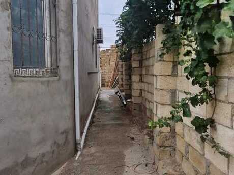 7 otaqlı həyət evi/bağ evi - Saray q. - 240 m²