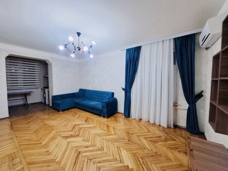 2 otaqlı köhnə tikili - İnşaatçılar m. - 40 m²