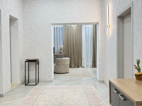 4 otaqlı həyət evi/bağ evi - Mərdəkan q. - 200 m²