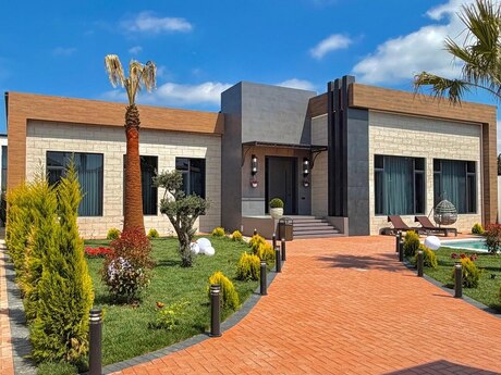 5 otaqlı həyət evi/bağ evi - Mərdəkan q. - 270 m²