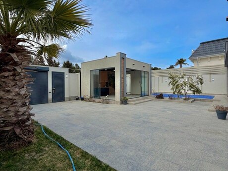4-комн. дом/дача - пос. Мардакан - 180 м²