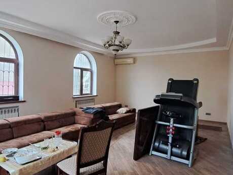 5 otaqlı həyət evi/bağ evi - Badamdar q. - 200 m²