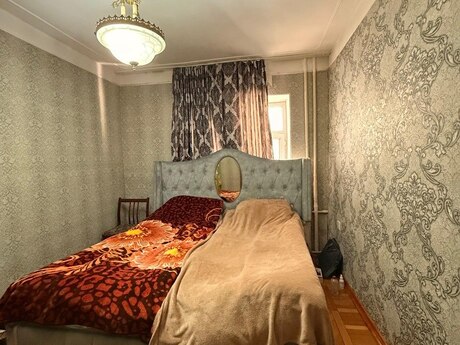 3 otaqlı köhnə tikili - İnşaatçılar m. - 120 m²