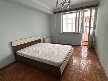 3 otaqlı köhnə tikili - Nərimanov r. - 65 m²