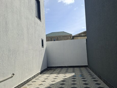 4 otaqlı həyət evi/bağ evi - Binə q. - 150 m²