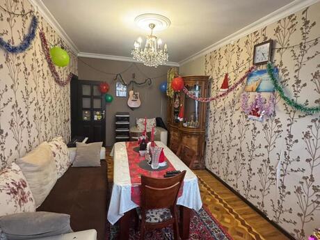 4 otaqlı köhnə tikili - Xalqlar Dostluğu m. - 100 m²