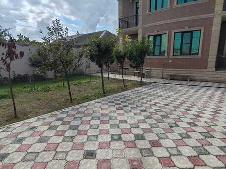 7 otaqlı həyət evi/bağ evi - Buzovna q. - 280 m²