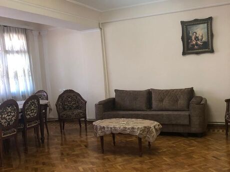 3 otaqlı köhnə tikili - 28 May m. - 95 m²