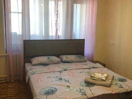 3 otaqlı köhnə tikili - 28 May m. - 95 m²