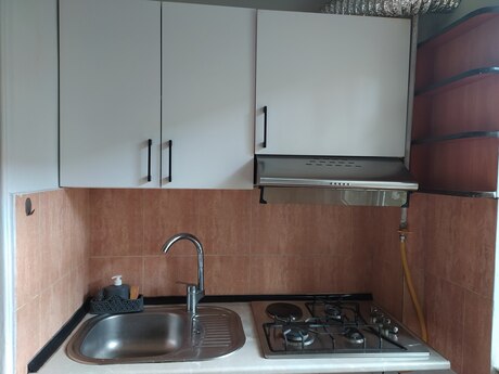2 otaqlı köhnə tikili - Yeni Yasamal q. - 65 m²
