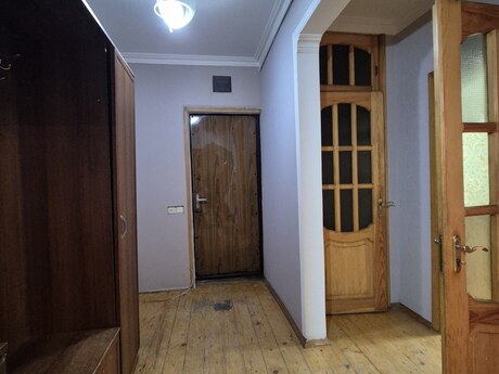 3 otaqlı köhnə tikili - İnşaatçılar m. - 65 m²