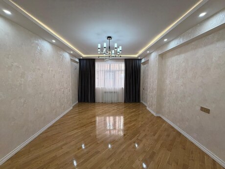 3-комн. новостройка - м. Иншаатчылар - 110 м²