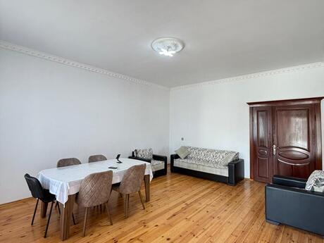 5 otaqlı həyət evi/bağ evi - Mərdəkan q. - 200 m²