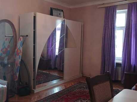 3 otaqlı köhnə tikili - Elmlər Akademiyası m. - 80 m²