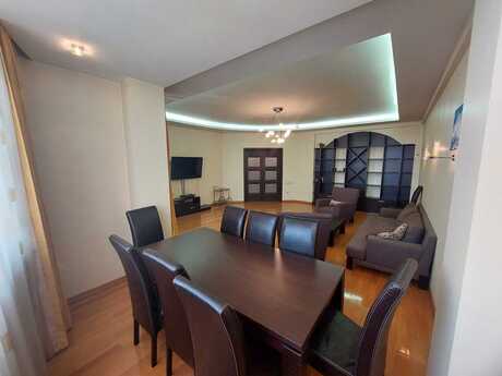 4 otaqlı yeni tikili - Nizami m. - 190 m²