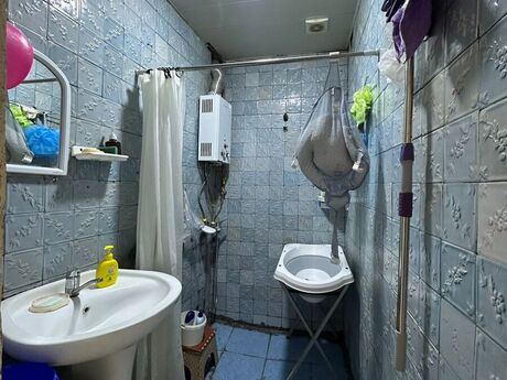3 otaqlı köhnə tikili - İnşaatçılar m. - 85 m²