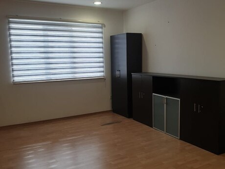 Elan №5852302 - Bakı, Şah İsmayıl Xətai m., 3 otaqlı, 108 m²