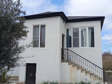 3 otaqlı həyət evi/bağ evi - Buzovna q. - 100 m²