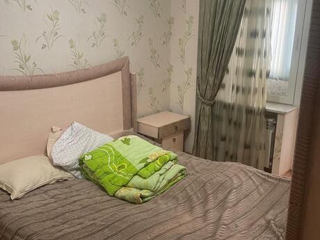 2 otaqlı köhnə tikili - İnşaatçılar m. - 70 m²