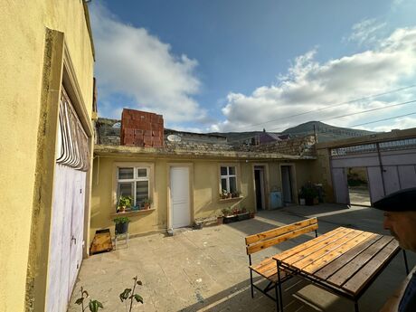 4 otaqlı həyət evi/bağ evi - Lökbatan q. - 600 m²