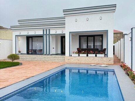 4 otaqlı həyət evi/bağ evi - Mərdəkan q. - 180 m²