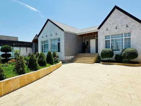 4 otaqlı həyət evi/bağ evi - Mərdəkan q. - 200 m²