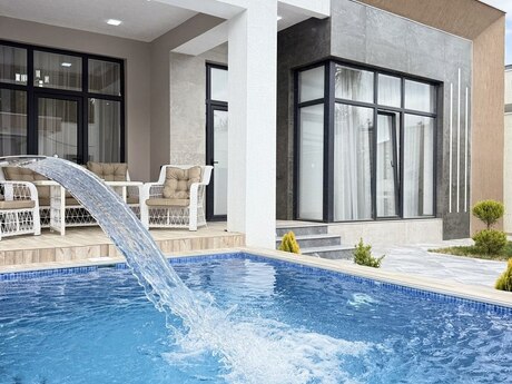 4 otaqlı həyət evi/bağ evi - Mərdəkan q. - 160 m²