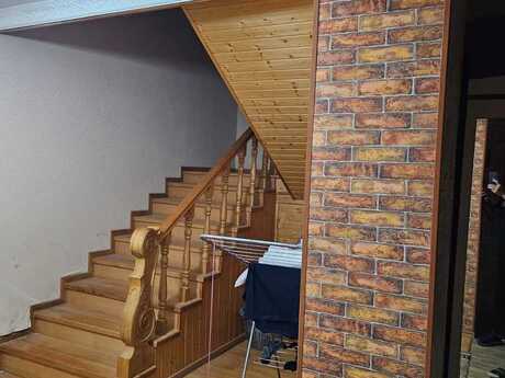 6 otaqlı həyət evi/bağ evi - Saray q. - 260 m²