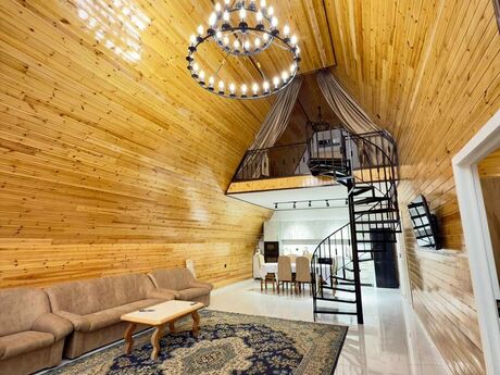 4 otaqlı həyət evi/bağ evi - Şüvəlan q. - 200 m²