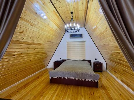 4 otaqlı həyət evi/bağ evi - Şüvəlan q. - 200 m²
