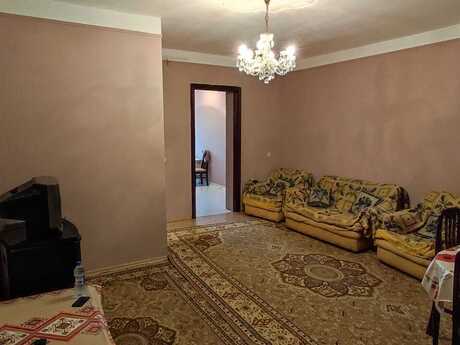 2 otaqlı köhnə tikili - Bakıxanov q. - 60 m²