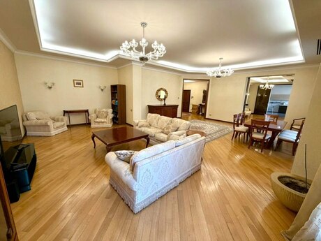 5 otaqlı yeni tikili - 28 May m. - 380 m²
