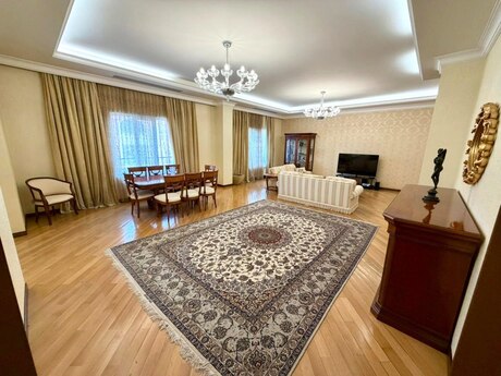 5 otaqlı yeni tikili - 28 May m. - 380 m²