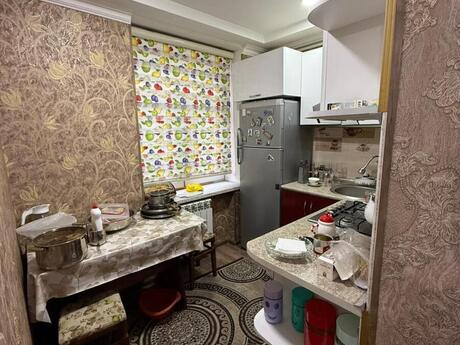 2 otaqlı köhnə tikili - İnşaatçılar m. - 60 m²