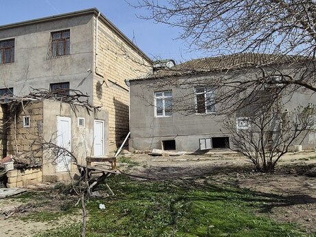 4 otaqlı həyət evi/bağ evi - Xırdalan - 100 m²