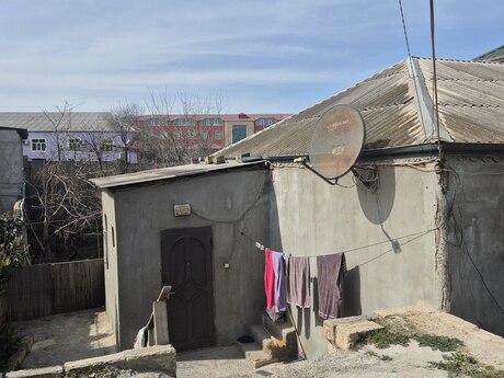 4 otaqlı həyət evi/bağ evi - Xırdalan - 100 m²