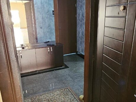 4 otaqlı yeni tikili - Şah İsmayıl Xətai m. - 160 m²
