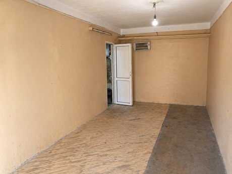 Obyekt - İnşaatçılar m. - 16 m²