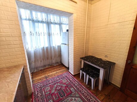 2 otaqlı köhnə tikili - Yeni Günəşli q. - 51 m²