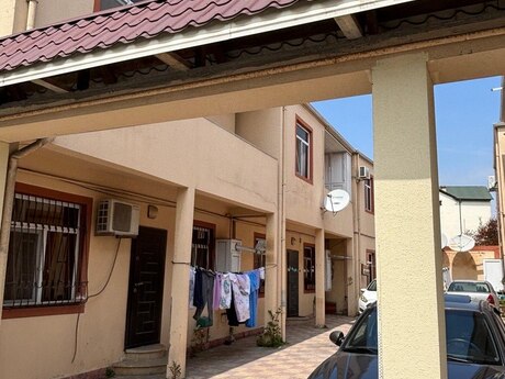 4 otaqlı həyət evi/bağ evi - Əhmədli q. - 150 m²