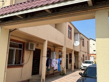 4 otaqlı həyət evi/bağ evi - Əhmədli q. - 150 m²