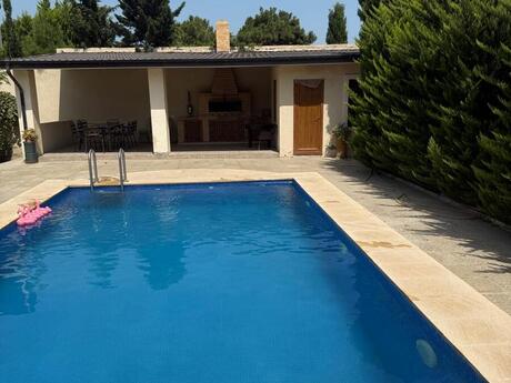 5 otaqlı həyət evi/bağ evi - Mərdəkan q. - 200 m²