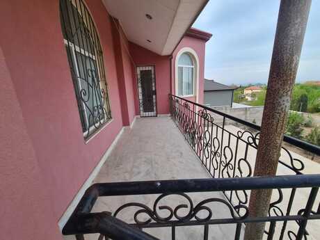 7 otaqlı həyət evi/bağ evi - Novxanı q. - 430 m²
