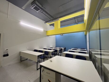 Obyekt - 28 May m. - 220 m²