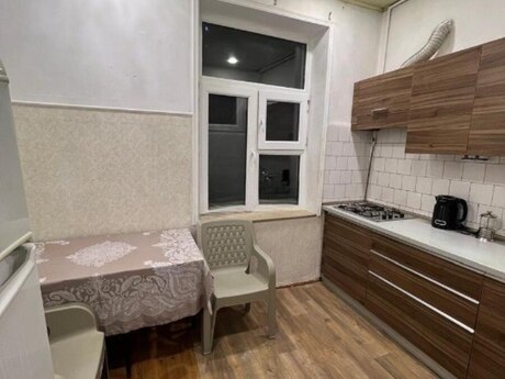 3 otaqlı köhnə tikili - Nəriman Nərimanov m. - 88 m²