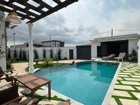 4 otaqlı həyət evi/bağ evi - Mərdəkan q. - 200 m²