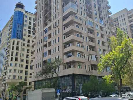 5 otaqlı yeni tikili - 28 May m. - 152 m²