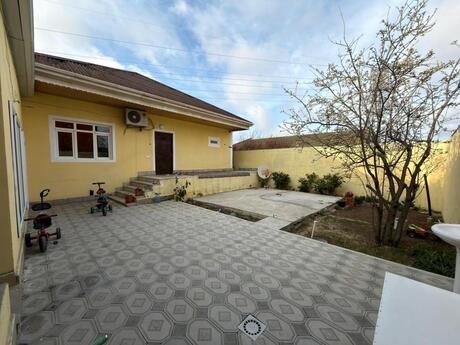 3 otaqlı həyət evi/bağ evi - Buzovna q. - 200 m²