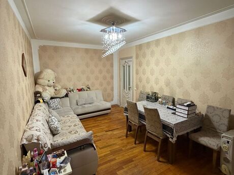 Объявление №6077691 - Баку, м. Кара Караев, 2-комн., 45 м², 2/5 этаж